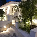 فندق مبيت وإفطار Perla Nel 4*
