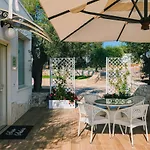 فندق مبيت وإفطار Perla Nel 4*