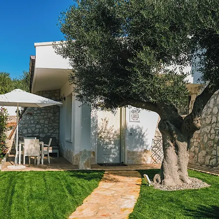 Perla Nel Bed & Breakfast 4*