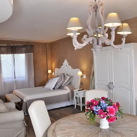 Perla Nel 普蒂尼亚诺